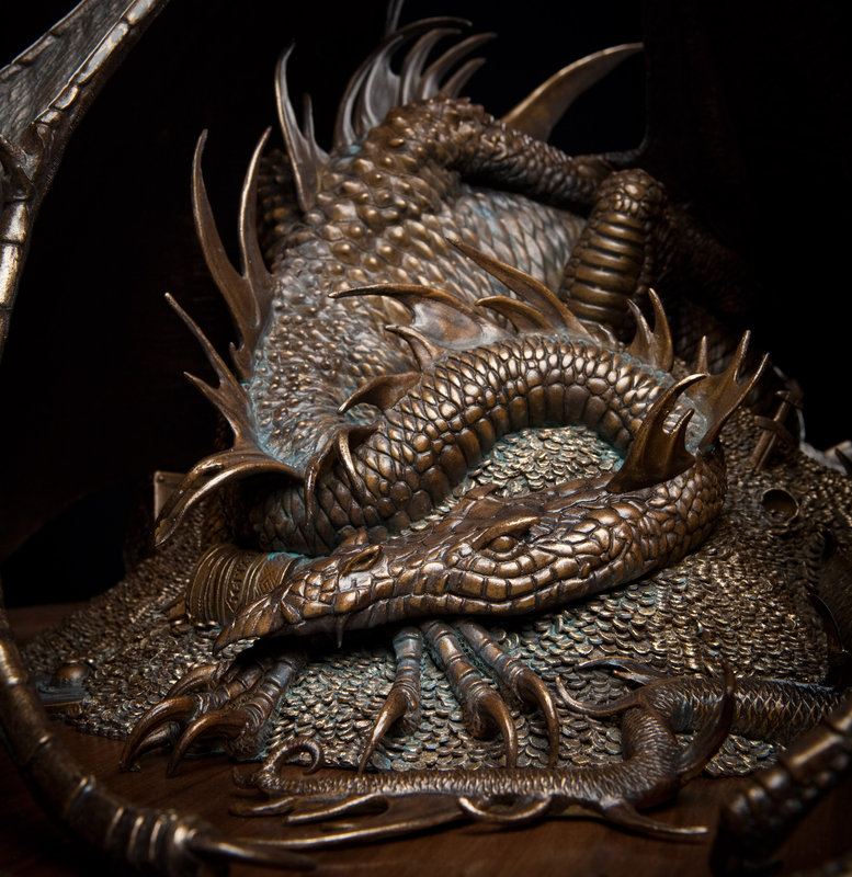 Smaug the Golden - faux bronze - 777x800, 175kB